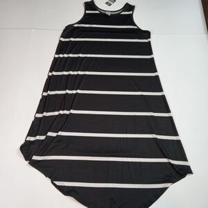 West Loop‎ Dress